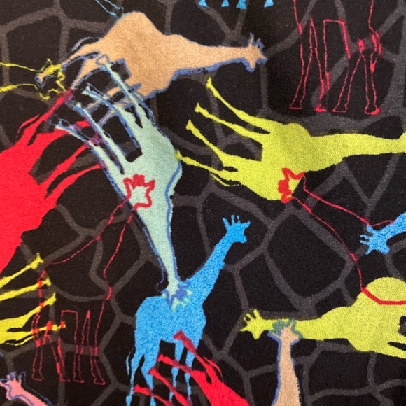 LuLaRoe HTF pattern Giraffes! Size OS - Picture 2 of 4